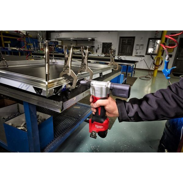 Акумуляторний заклепочник MILWAUKEE M12 BPRT-201X діаметр закл. 2,4-4,8мм 4933464405 (+ заряд.пристрій, 1 акум., 4 накінеч., HD 4933464405 фото