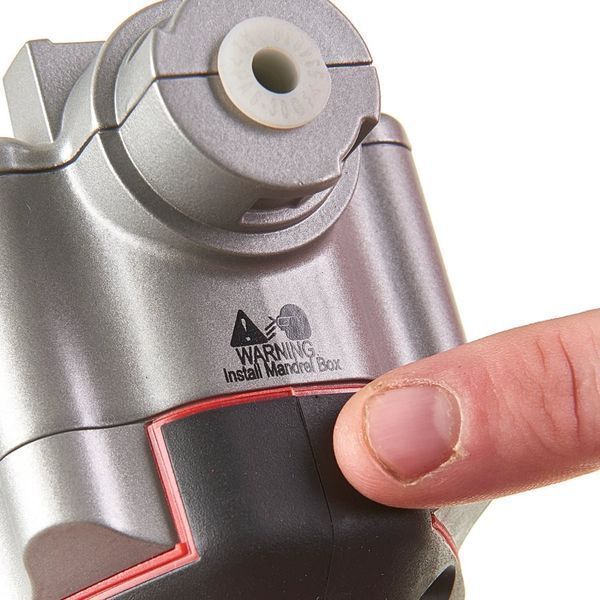 Акумуляторний заклепочник MILWAUKEE M12 BPRT-201X діаметр закл. 2,4-4,8мм 4933464405 (+ заряд.пристрій, 1 акум., 4 накінеч., HD 4933464405 фото