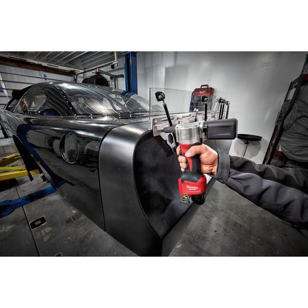 Акумуляторний заклепочник MILWAUKEE M12 BPRT-201X діаметр закл. 2,4-4,8мм 4933464405 (+ заряд.пристрій, 1 акум., 4 накінеч., HD 4933464405 фото