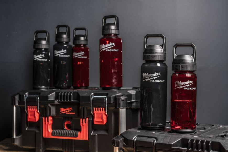 Пляшка для води PACKOUT MILWAUKEE, 1420 мл, чорна 4932498641 фото