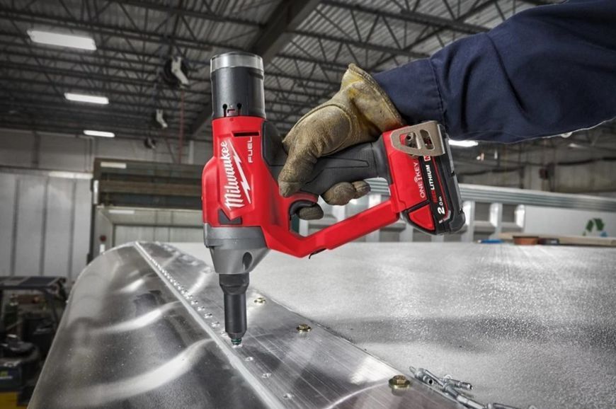 Заклепочник акумуляторний MILWAUKEE M18 ONEFPRT-0X, діаметр закл. 4,8-7,0мм (HD кейс) 4933478601 фото