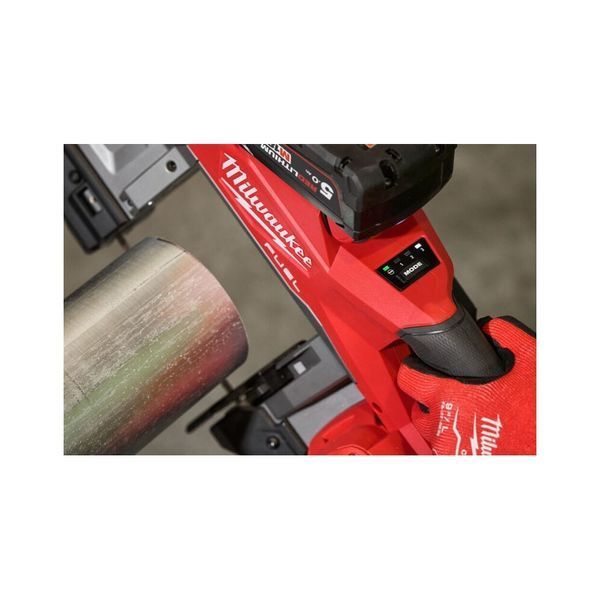 Пила стрічкова акумуляторна MILWAUKEE, M18 FBS127-502C (зарядний пристрій M12-18 FC, 2 акумулятори М18 В5 5Аг, кейс) 4933498310 фото