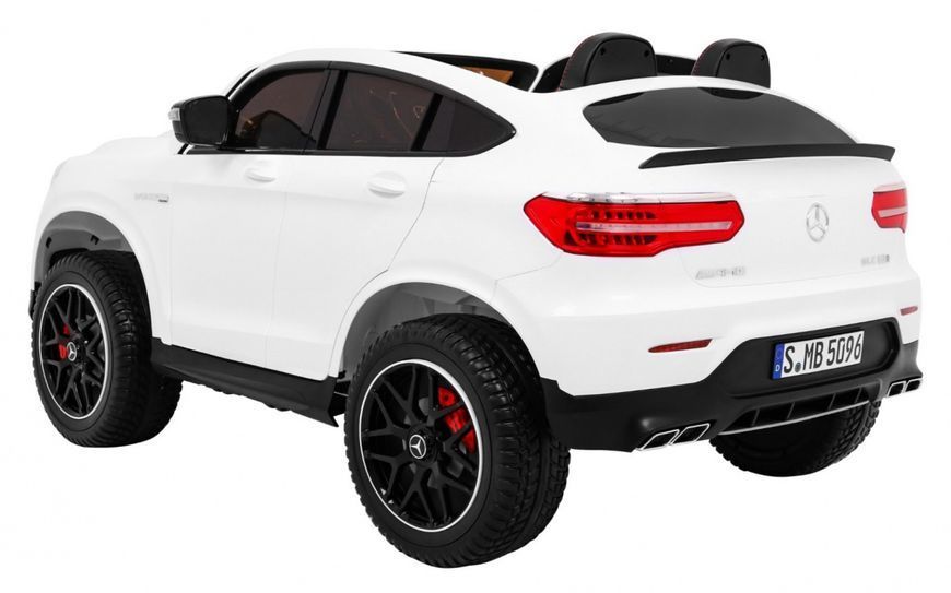 Дитяча акумуляторна машинка Mercedes GLC 63S Біла PA.XMX-608.BIA фото